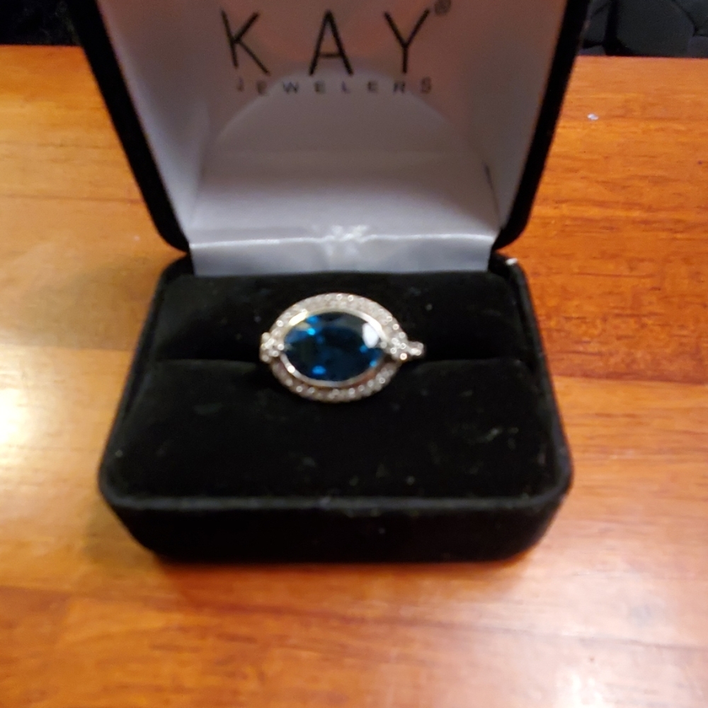 Sofia Vergara by Kay jewelers